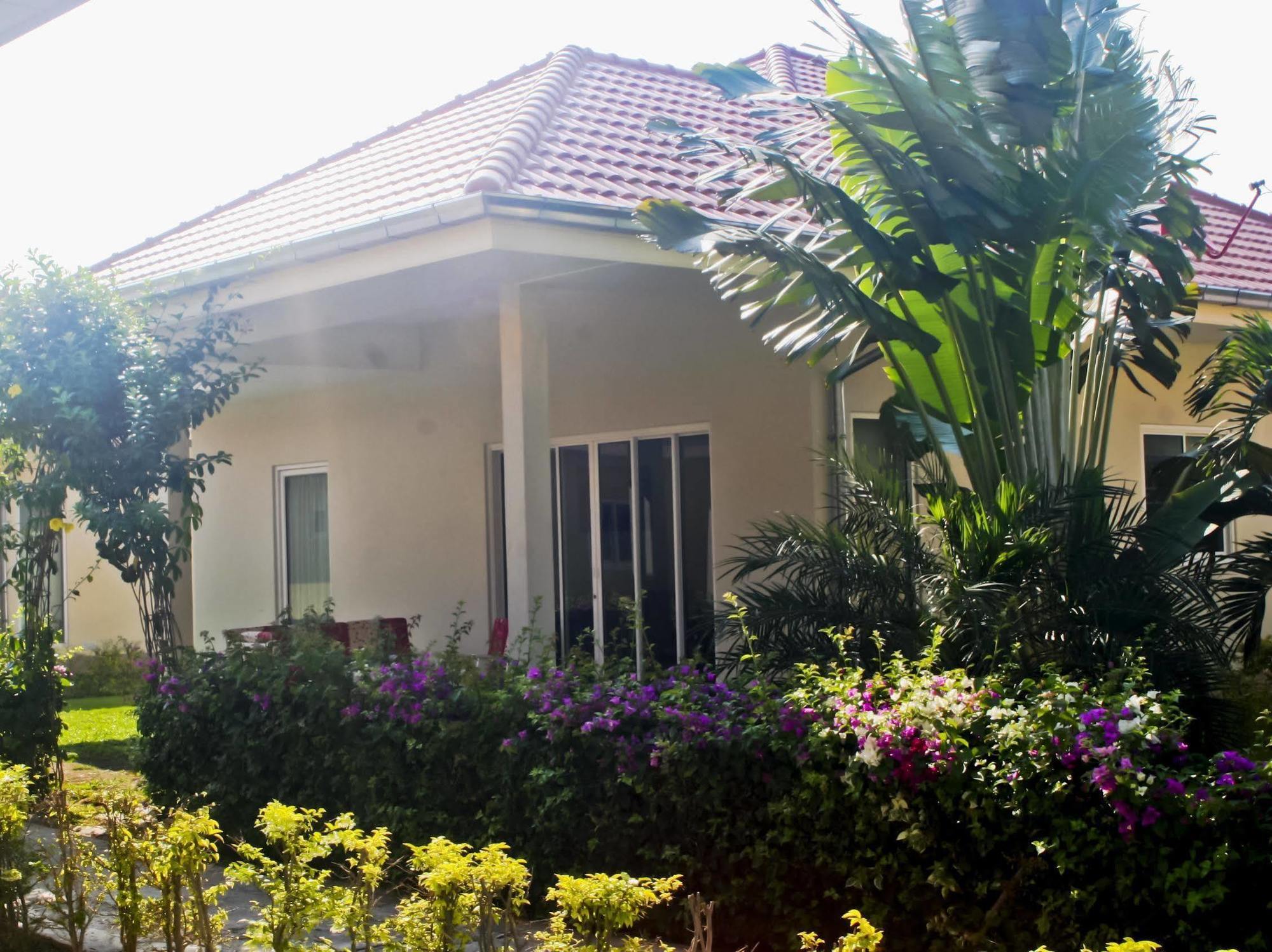 Garden Hills Villa Resort Cha-Am Exterior photo